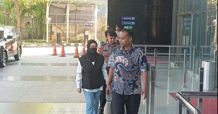 Etik Suryani Tiba di KPK Usai OTT, Begini Perkembangan Kasus Dugaan Pemerasan