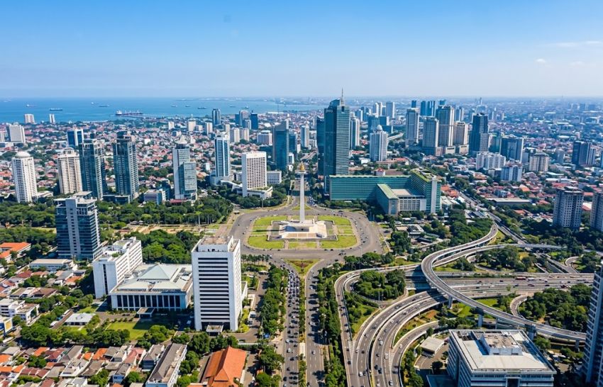 Cuaca Jakarta Hari Ini 24 Juli: Seluruh Wilayah Diprakirakan Cerah, Suhu Maksimal Capai 35 Derajat Celsius