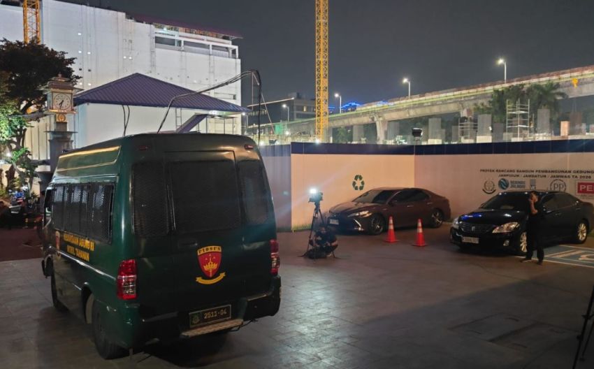 Febrie Adriansyah Diperiksa: Mobil Tahanan Disiagakan, Lampu di Sekitar Gedung Utama Sempat Dipadamkan