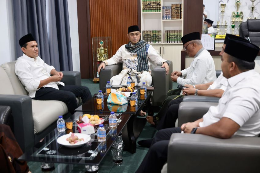Wagub Aceh Safari ke Dayah di Pidie Jaya dan Bireuen, Perkuat Sinergi Ulama demi Kemajuan Aceh