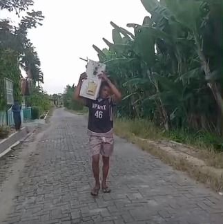 Viral di Langkat, Maling Dipaksa Pikul AC Curian Sejauh 2 Kilometer ke Rumah Korban