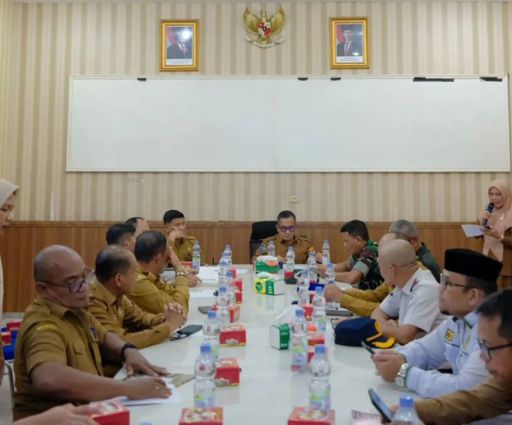 Wabup Labuhanbatu Selatan Pimpin Pembentukan Panitia HUT RI ke-81, Lepas Dua Putra-Putri Terbaik ke Paskibraka Sumut