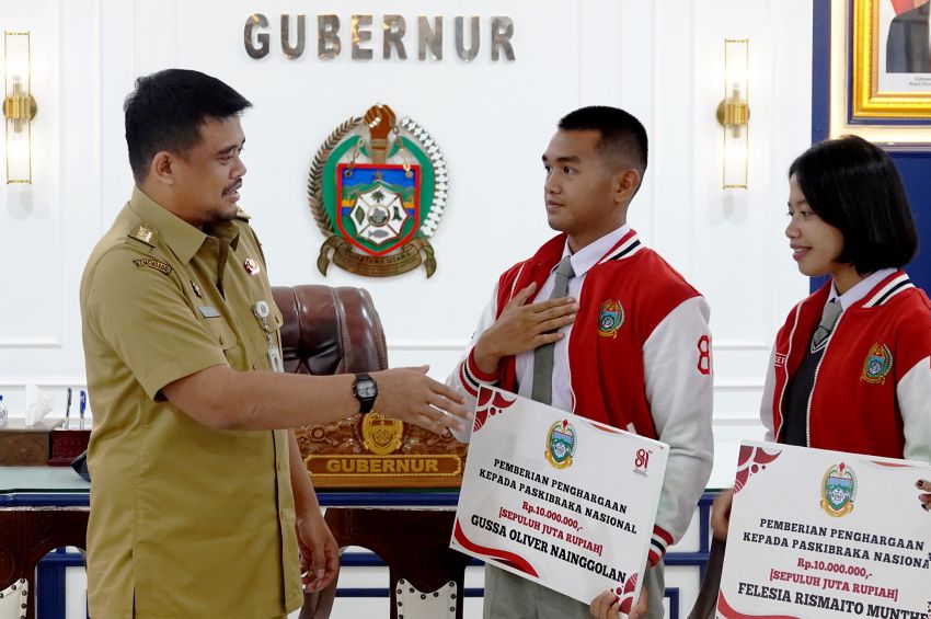 Bobby Nasution Lepas Dua Wakil Sumut ke Paskibraka Nasional, Minta Harumkan Nama Daerah