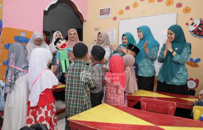 Ketua TP PKK Asahan Kunjungi PAUD Sentang, Ajak Anak Gemar Membaca dan Tumbuhkan Budaya Literasi