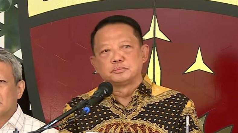 Eks Jampidsus Febrie Adriansyah Resmi Jadi Tersangka Kasus Korupsi dan TPPU!