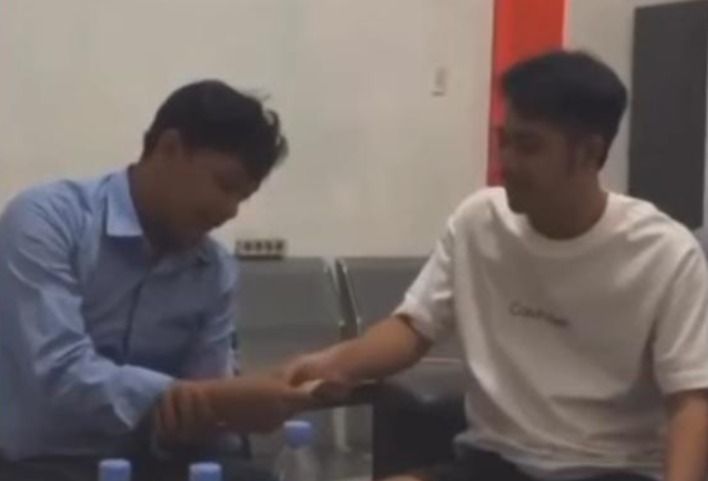 PAC Partai Solidaritas Binjai Selatan Gelar Gotong Royong dan Bantu Perbaikan Jalan Rusak, Daily Suganta Sembiring: Jalan yang Layak adalah Hak Warga
