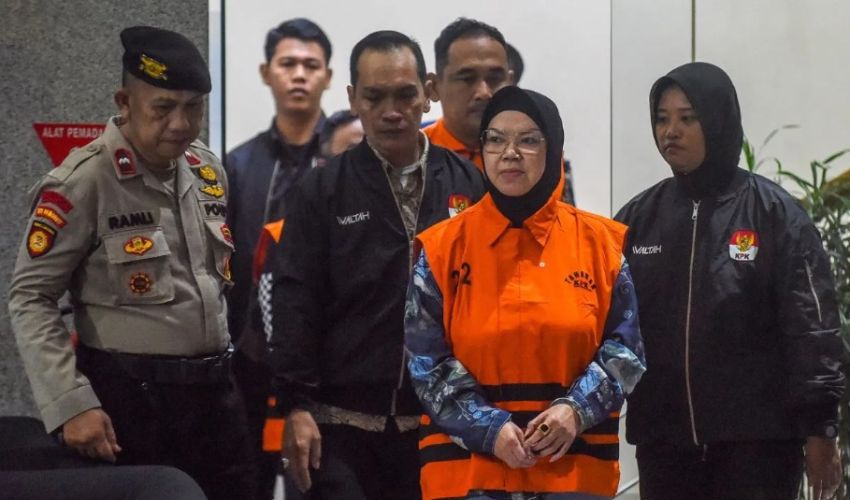 Bupati Sukoharjo Resmi Jadi Tersangka, KPK Langsung Lakukan Penahanan