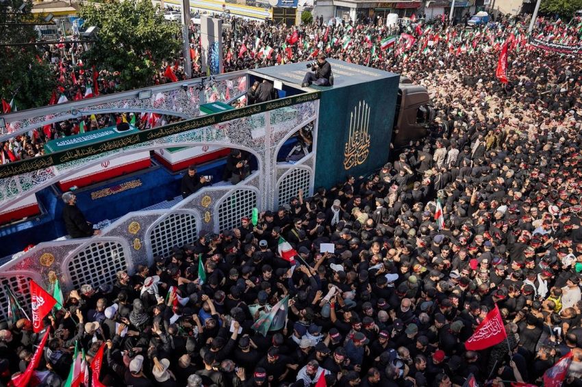 Ali Khamenei Dimakamkan Hari Ini di Mashhad, Konflik AS-Iran Kembali Memanas