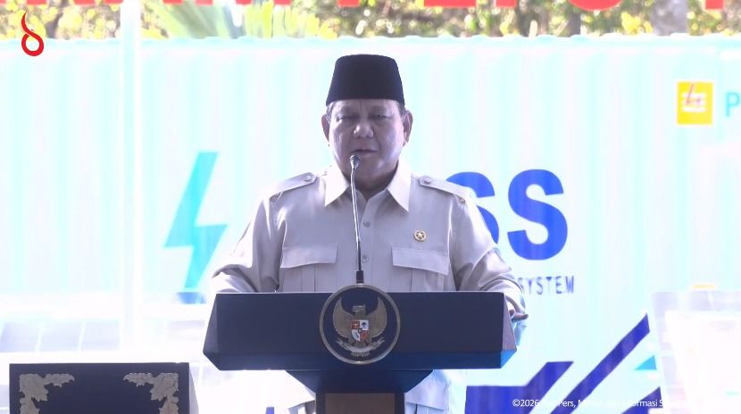 'Negara Kita Kuat, Kita Mampu!' Prabowo Yakin Karhutla Kalimantan-Sumatera Padam Total 2 Pekan Lagi