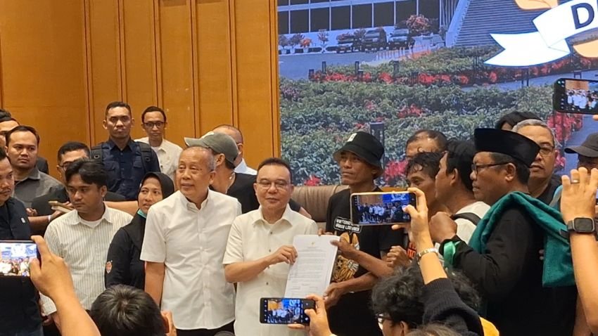 Puan Absen Tak Ikut Teken, Ini Isi Surat Komitmen Mundur Pimpinan DPR