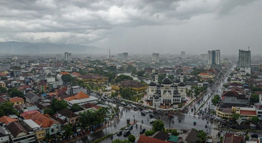 Cuaca Sumatera Utara Hari Ini, Sabtu 8 Agustus: Hujan Ringan Meluas, Suhu Capai 35 Derajat Celsius