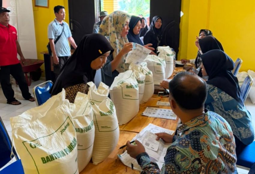 Bulog Cabang Medan Salurkan 21 Juta Kilogram Beras Bantuan Pangan Tahap II
