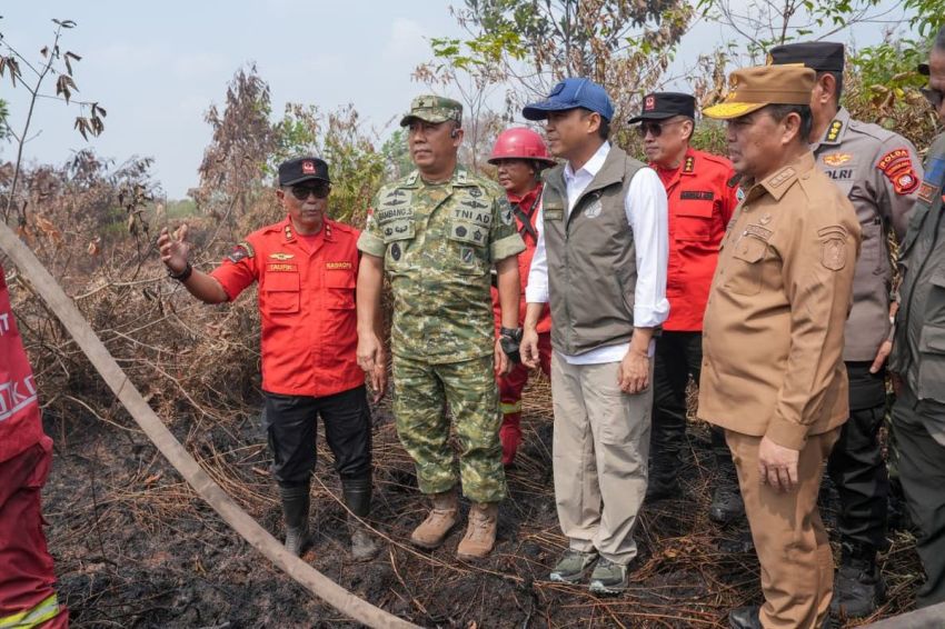 Gempur Titik Api Menhut Kerahkan 5.000 ASN Kehutanan untuk Tangani Karhutla di 6 Provinsi Prioritas