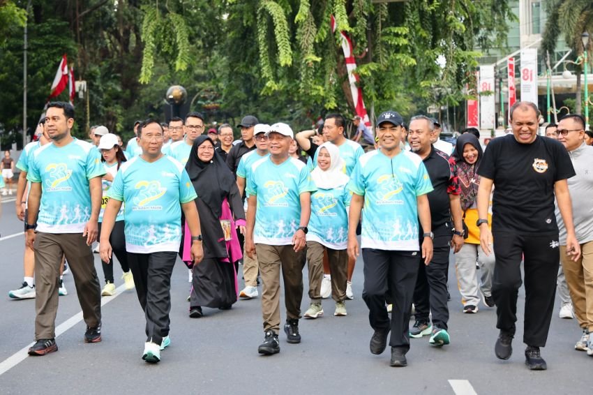 Ajak Warga Tinggalkan Rebahan! Wagub Sumut Gaspol Jalan Santai 5 Km di HUT RS Adam Malik Sambil Borong Cek Kesehatan Gratis