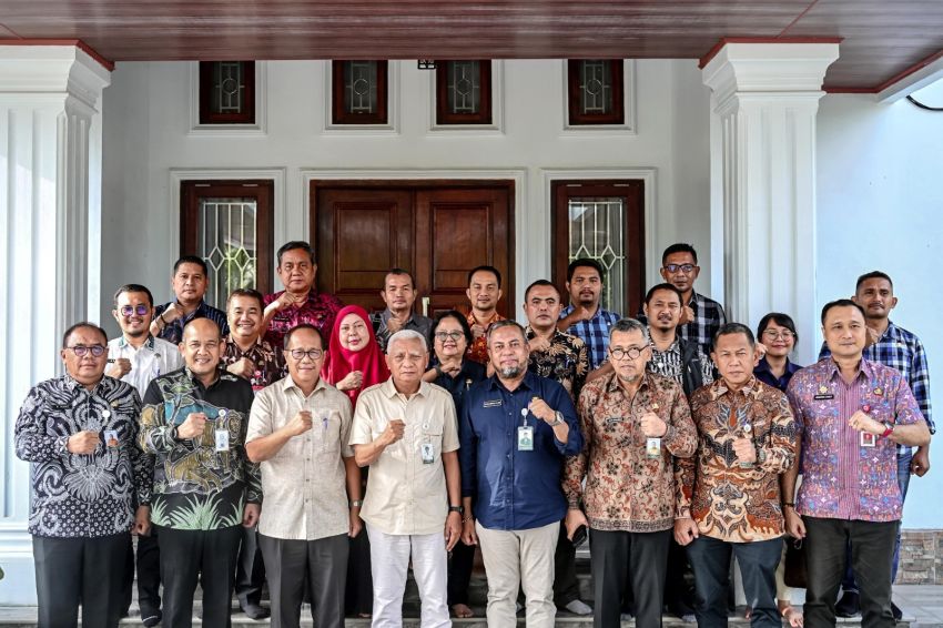 Capai Target UHC 99 Persen: Wagub Sumut Minta Gunungsitoli Terus Perkuat Pelayanan Kesehatan Cukup Pakai KTP