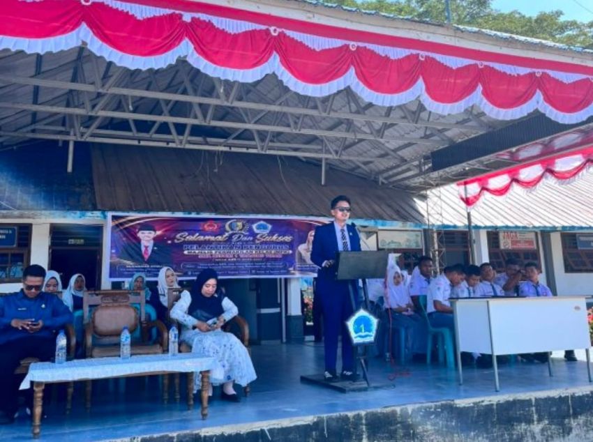 Cetak Sejarah! Anggota DPRD Batu Bara Muhammad Ridwan Lantik Langsung Pengurus MPK SMA Negeri 1 Tanjung Tiram