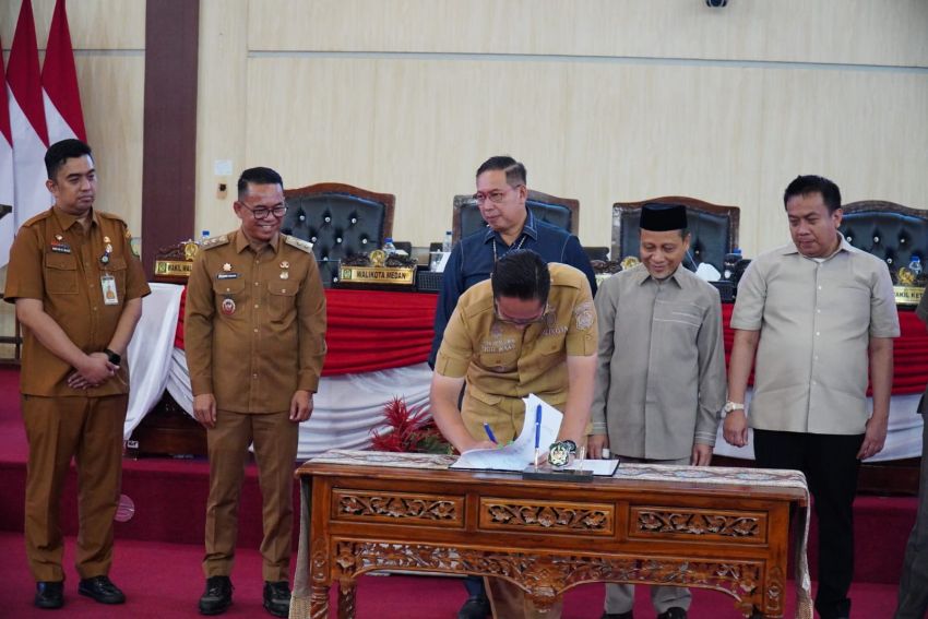 Demi Kepastian Hukum, Pemko dan DPRD Medan Rombak Propemperda 2026 lewat Rapat Paripurna