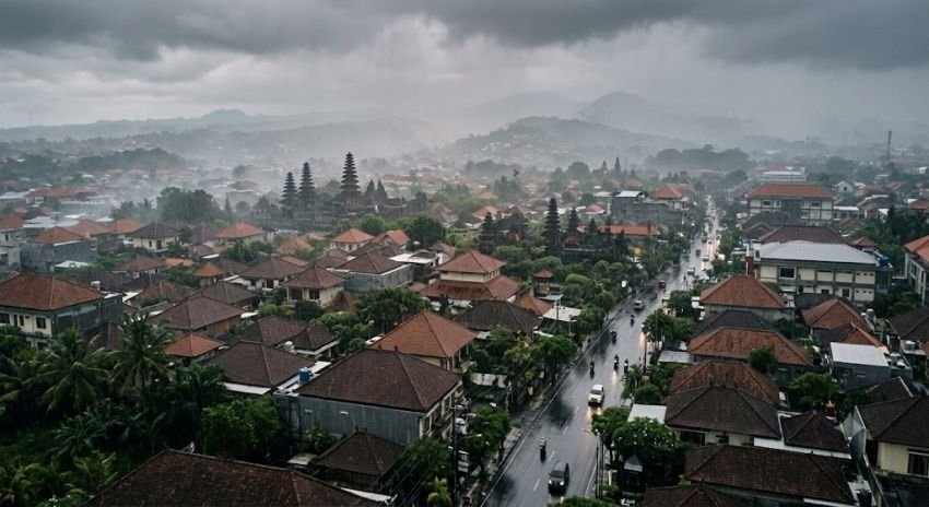 Cuaca Bali Hari Ini, Selasa 4 Agustus: Bangli Diguyur Hujan Ringan, Jembrana dan Buleleng Diselimuti Udara Kabur