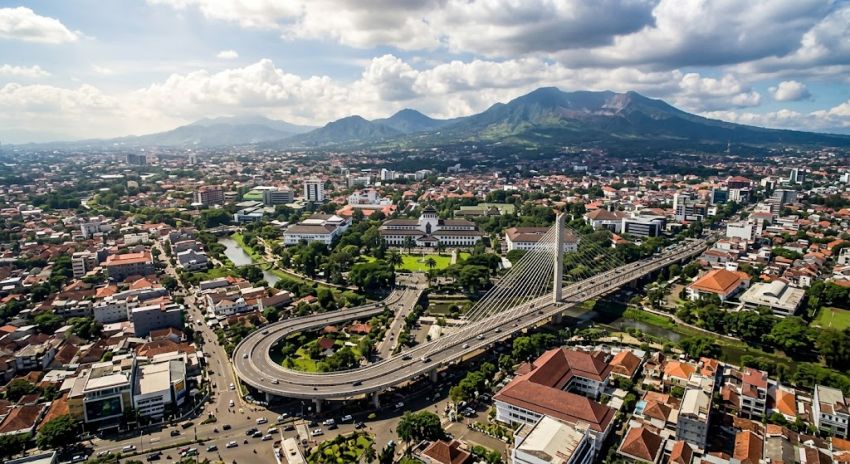 Cuaca Jawa Barat Hari Ini, Selasa 4 Agustus: Mayoritas Wilayah Cerah, Kota Bekasi dan Depok Berpotensi Hujan Ringan