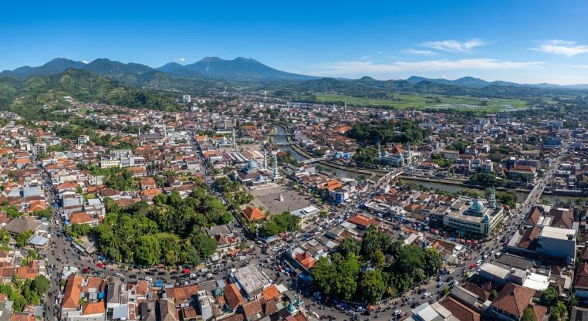 Prakiraan Cuaca Jawa Barat Kamis 20 Agustus 2026: Mayoritas Cerah, Kota Bogor dan Bandung Hujan Ringan