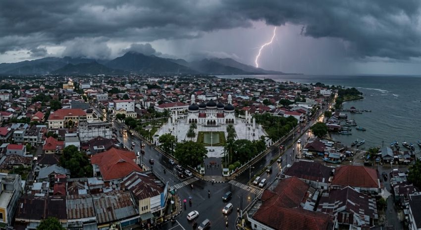 Cuaca Aceh Hari Ini, Kamis 6 Agustus: Hujan Petir Berpotensi Melanda Sejumlah Wilayah, Warga Diminta Waspada
