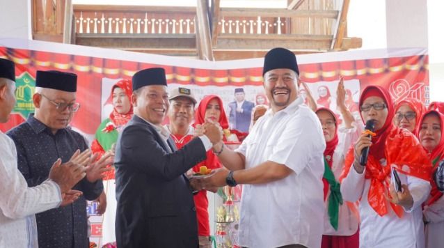 Semarak HUT ke-81 RI, Bupati Batu Bara Hadiri Festival Lagu Kebangsaan dan Sholawat di Pantai Sejarah