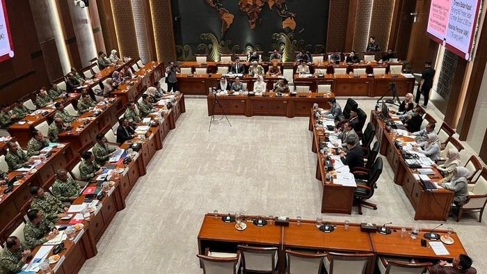 Dari Kapal Latih TNI AL Buatan Yugoslavia ke Meja Lelang: Nasib Akhir Eks KRI Ki Hajar Dewantara Direstui DPR