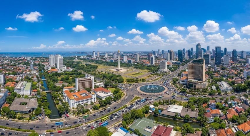 Cuaca Jakarta Hari Ini 17 Agustus: Cerah, Suhu Capai 33 Derajat Celsius