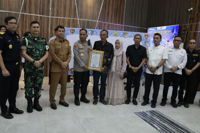 Pratu Galuh Bantu Polisi Hadang Pelaku Narkotika hingga Gugur, Kapolda Aceh Beri Penghargaan