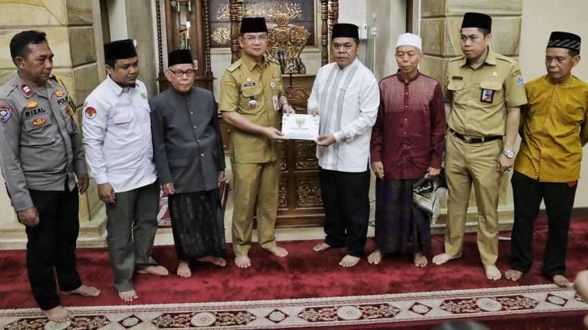 Baru 2 Bulan Menjabat, Wali Kota Jaksel Sambangi Masjid Assakinah dan Bantu Rampungkan Rumah Tahfiz 60 Persen