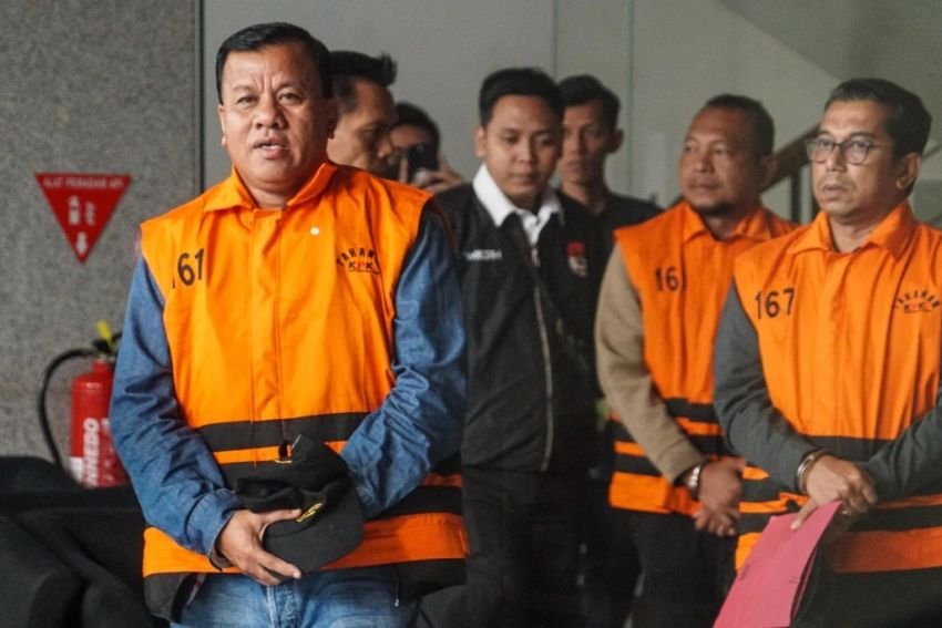 Land Cruiser Rp2 Miliar Dicicil demi Jabatan Sekda, Dua Penyuap Bupati Kuansing Segera Disidang