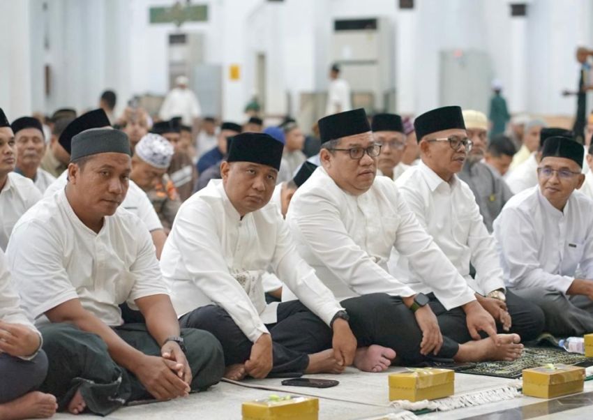 Kapolda Aceh Hadiri Maulid Nabi di Masjid Raya Baiturrahman, Perkuat Kebersamaan dengan Masyarakat