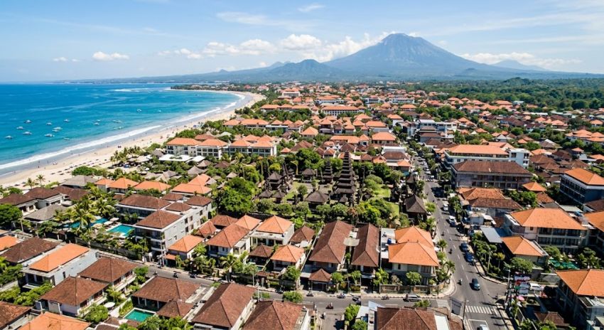Cuaca Bali Hari Ini, Senin 3 Agustus: Bangli Diguyur Hujan Ringan, Wilayah Lain Didominasi Cerah