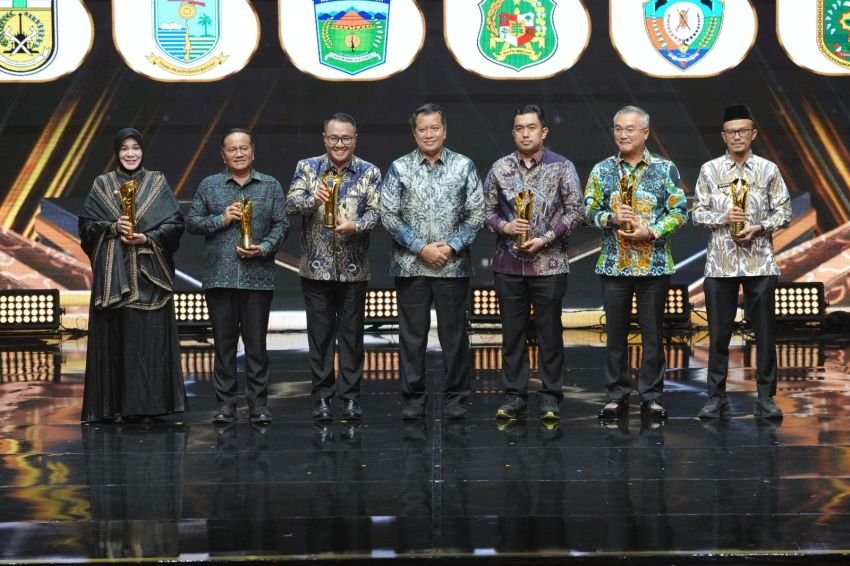 Inovasi Qresto Antar Wali Kota Medan Rico Waas Raih Penghargaan Nasional, Sabet Pemimpin Daerah Award 2026