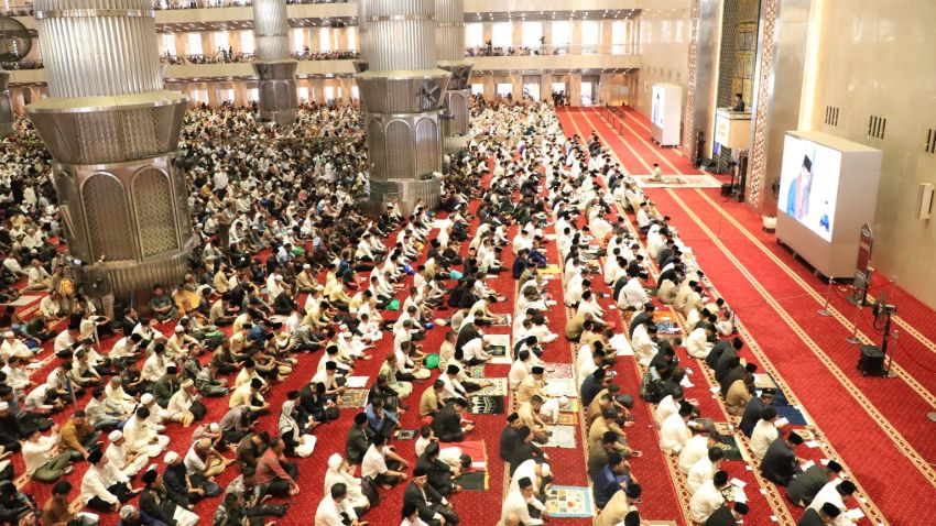 Dapat Rukuk di Rakaat Kedua atau Tidak, Ini Penentu Sah Tidaknya Shalat Jumat bagi yang Terlambat