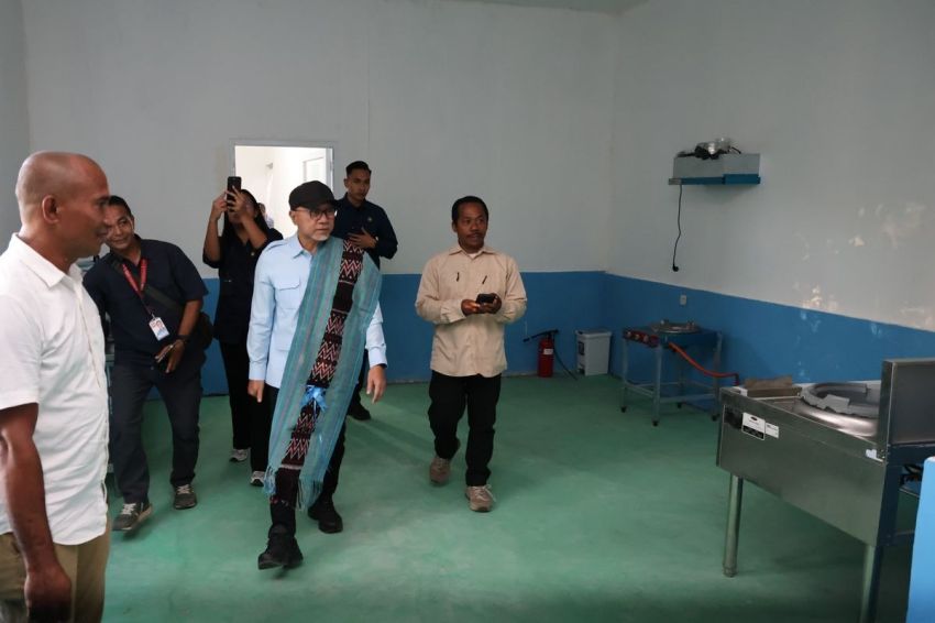 Jangan Berani Kurangi Porsi dan Nutrisi: Menko Zulhas Pastikan Standar Menu MBG untuk Anak di Wilayah 3T Tetap Maksimal