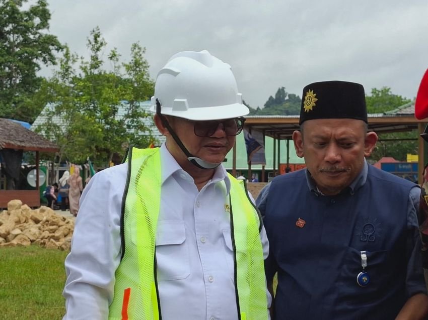 Mendikdasmen Abdul Mu&rsquo;ti Kunjungi Simeulue, Perkuat Revitalisasi Pendidikan Muhammadiyah di Aceh