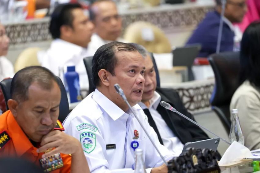 Tsunami Capai 1,61 Meter di Reo, BMKG Ungkap Gempa M7,7 NTT Lebih Dangkal dan Merusak dari 1992