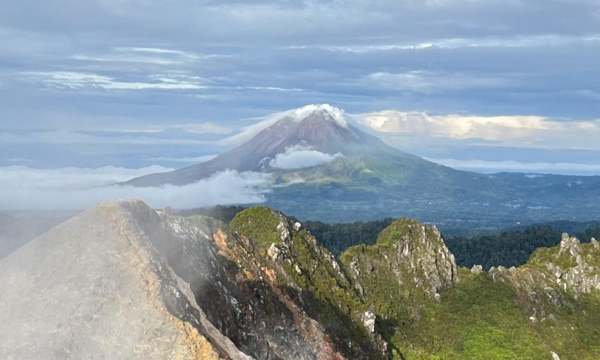 Aktivitas Gunung Sinabung Meningkat, PVMBG Minta Warga Jauhi Zona Bahaya