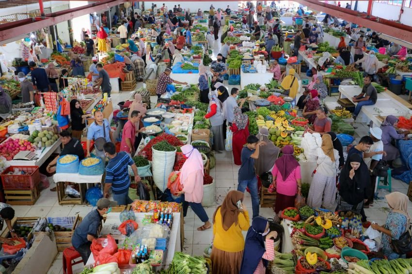 Lonjakan Harga Pangan Warnai Perdagangan Senin Pagi: Cabai Keriting dan Daging Sapi Sentuh Level Tertinggi