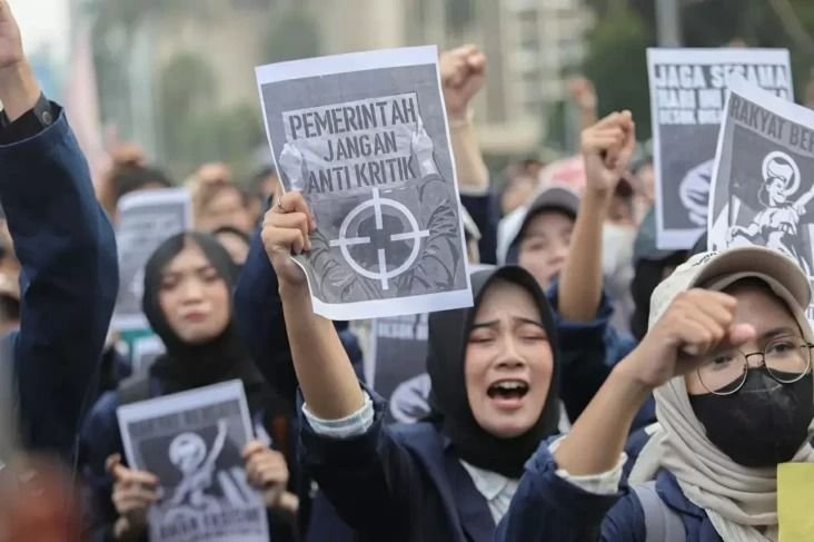 Survei Median: 48,9 Persen Publik Nilai Kebebasan Berpendapat di Indonesia Masih Bebas