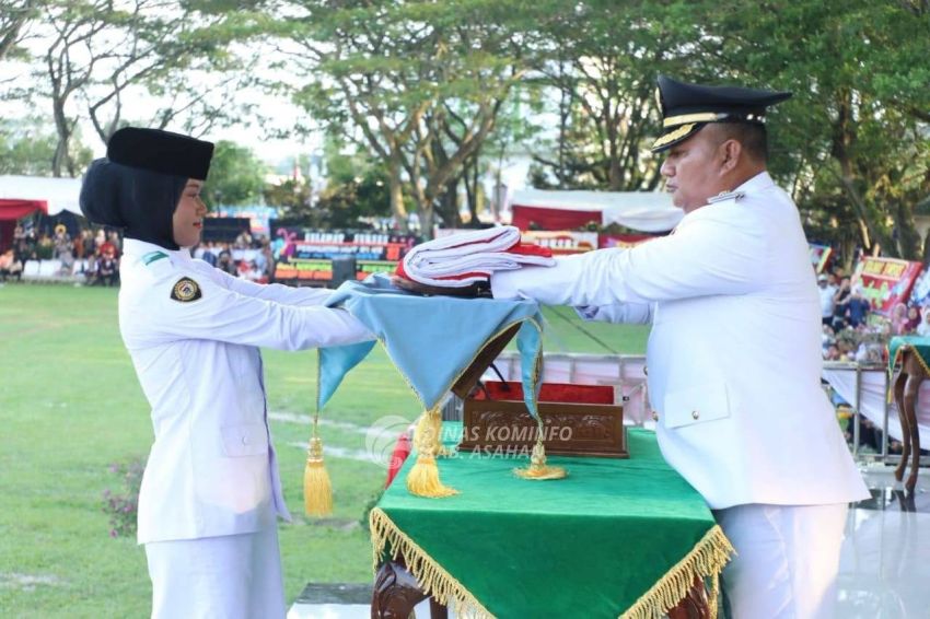 Wabup Rianto Pimpin Penurunan Bendera HUT ke-81 RI, Pemkab Asahan Beri Penghargaan Wilayah Terbaik