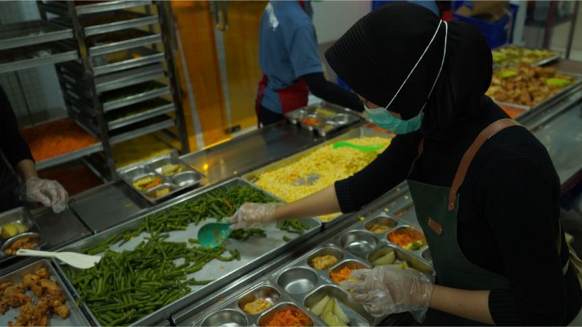 Siswa Dilarang Bawa Pulang Makanan MBG, Ini Penjelasan Kepala BGN