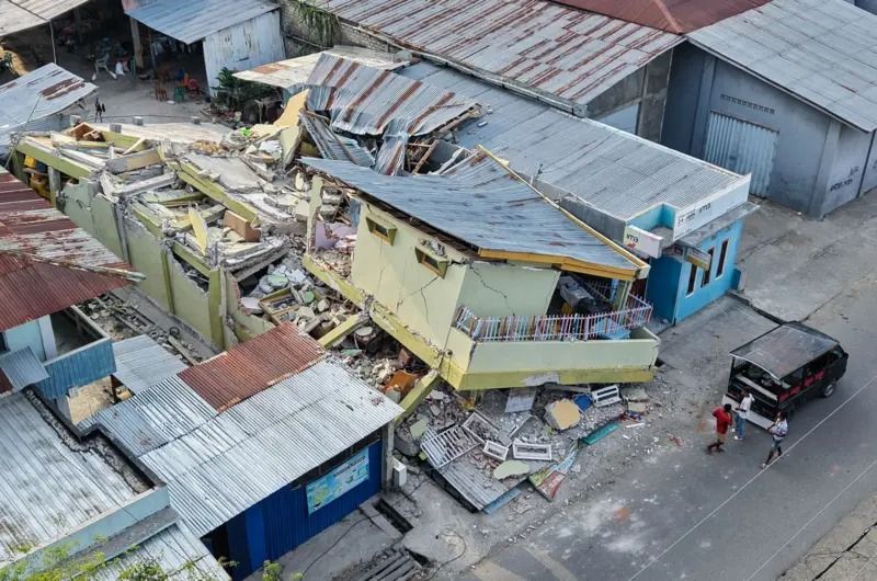 NTT Diguncang 3.002 Gempa Susulan, Korban Meninggal Kini 71 Orang