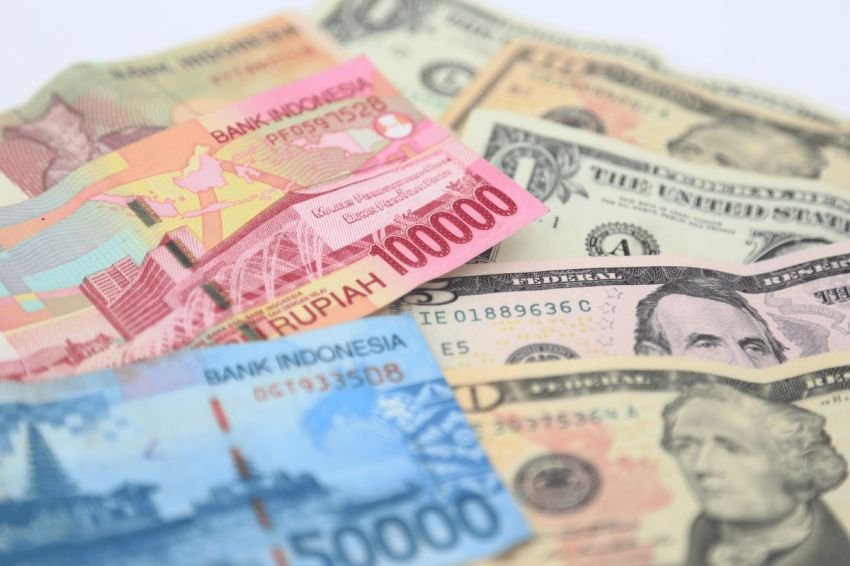 Dolar AS Turun ke Rp17.971, Rupiah Menguat pada Awal Perdagangan