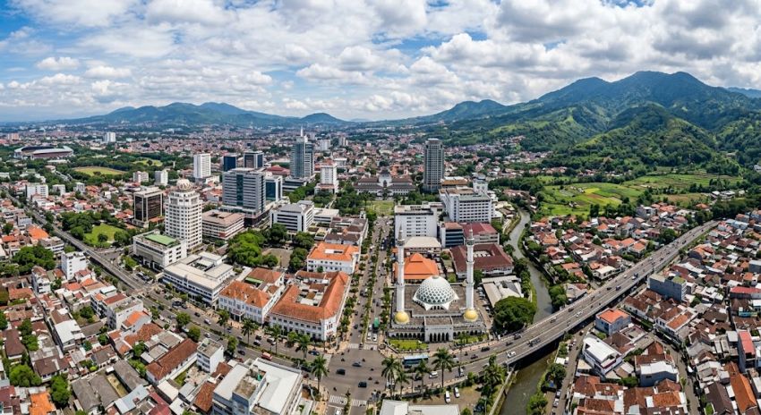 Cuaca Jawa Barat Hari Ini, Minggu 2 Agustus: Mayoritas Wilayah Cerah, Sejumlah Daerah Cerah Berawan