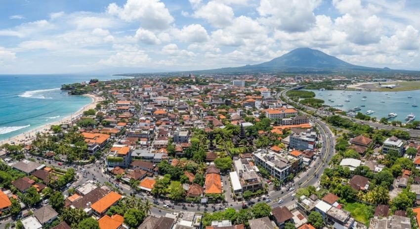 Prakiraan Cuaca Bali Minggu 30 Agustus 2026: Mayoritas Wilayah Cerah, Suhu Capai 33 Derajat