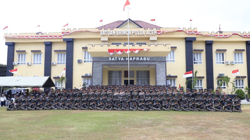 Kapolda Aceh Resmi Tutup Pembaretan 65 Bintara Brimob, Tegaskan Integritas Jadi Modal Utama Bertugas