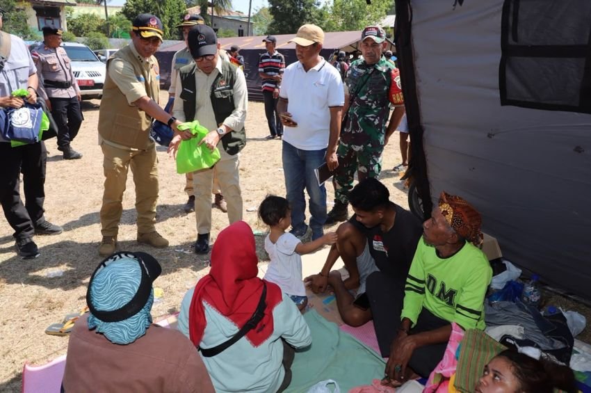 Malam Ini Juga, BNPB Pastikan Tenda Layak Berdiri untuk Ribuan Pengungsi Gempa NTT di Manggarai