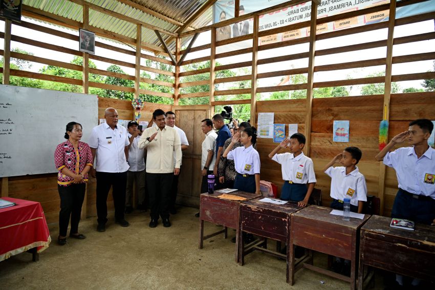 Bobby Nasution Wujudkan Impian Siswa SMPN 4 Sitolu Ori, Gedung Permanen Segera Berdiri